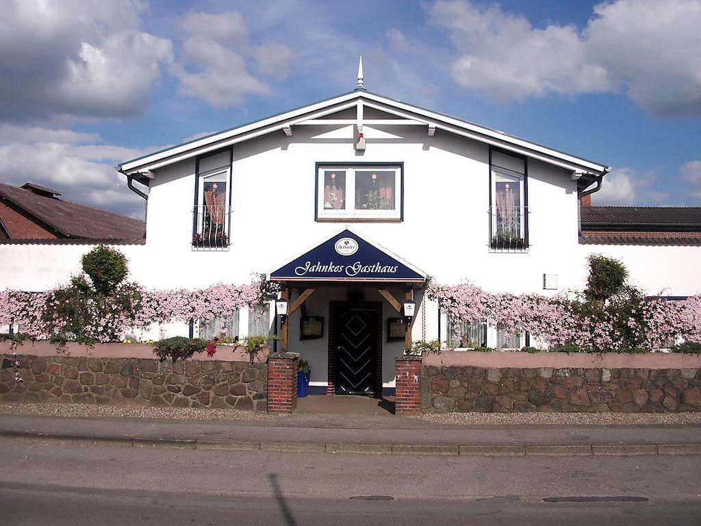 Jahnkes Gasthaus-Pension garni Todesfelde Bagian luar foto