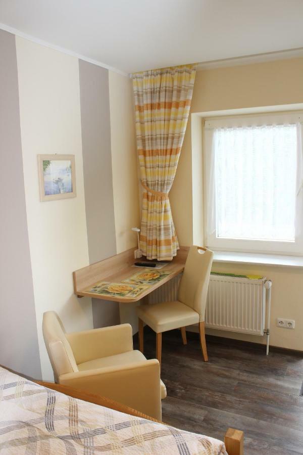 Jahnkes Gasthaus-Pension garni Todesfelde Bagian luar foto